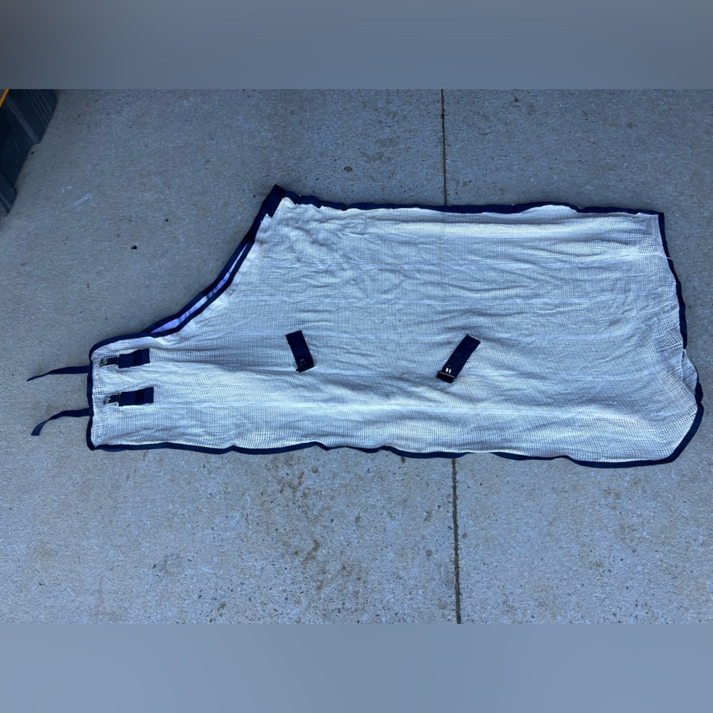 Irish Knit Cooler, 76’ but runs large.